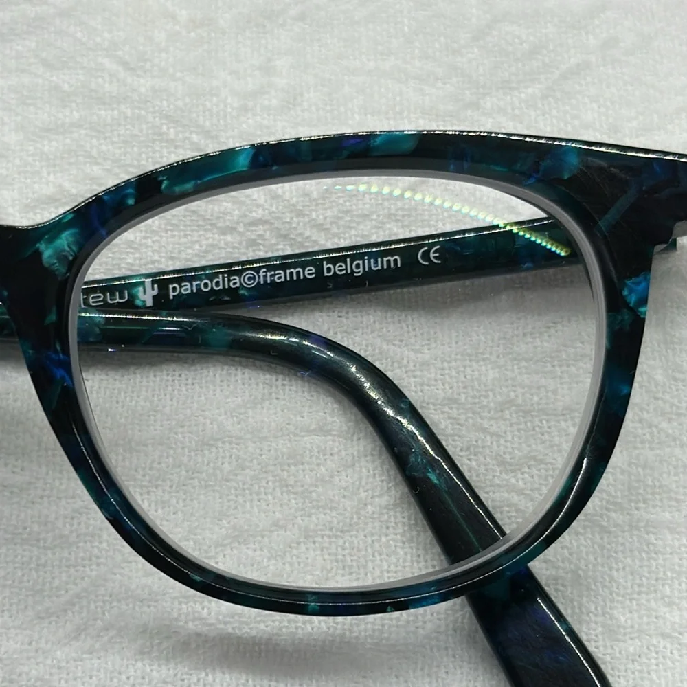 NWOT Matttew Parodia Eyeglass Frame in Blue Marble